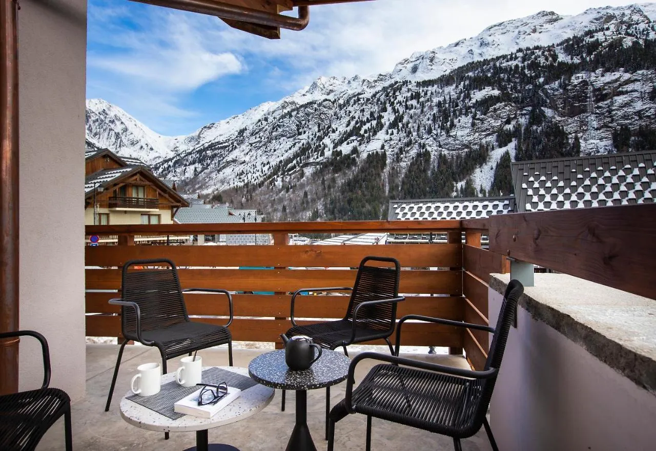 Terresens - Le Saphir Aparthotel Vaujany 0*,  France